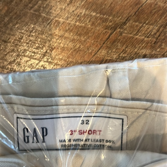 MENS GAP CHINO SHORTS NWT - Picture 3 of 3